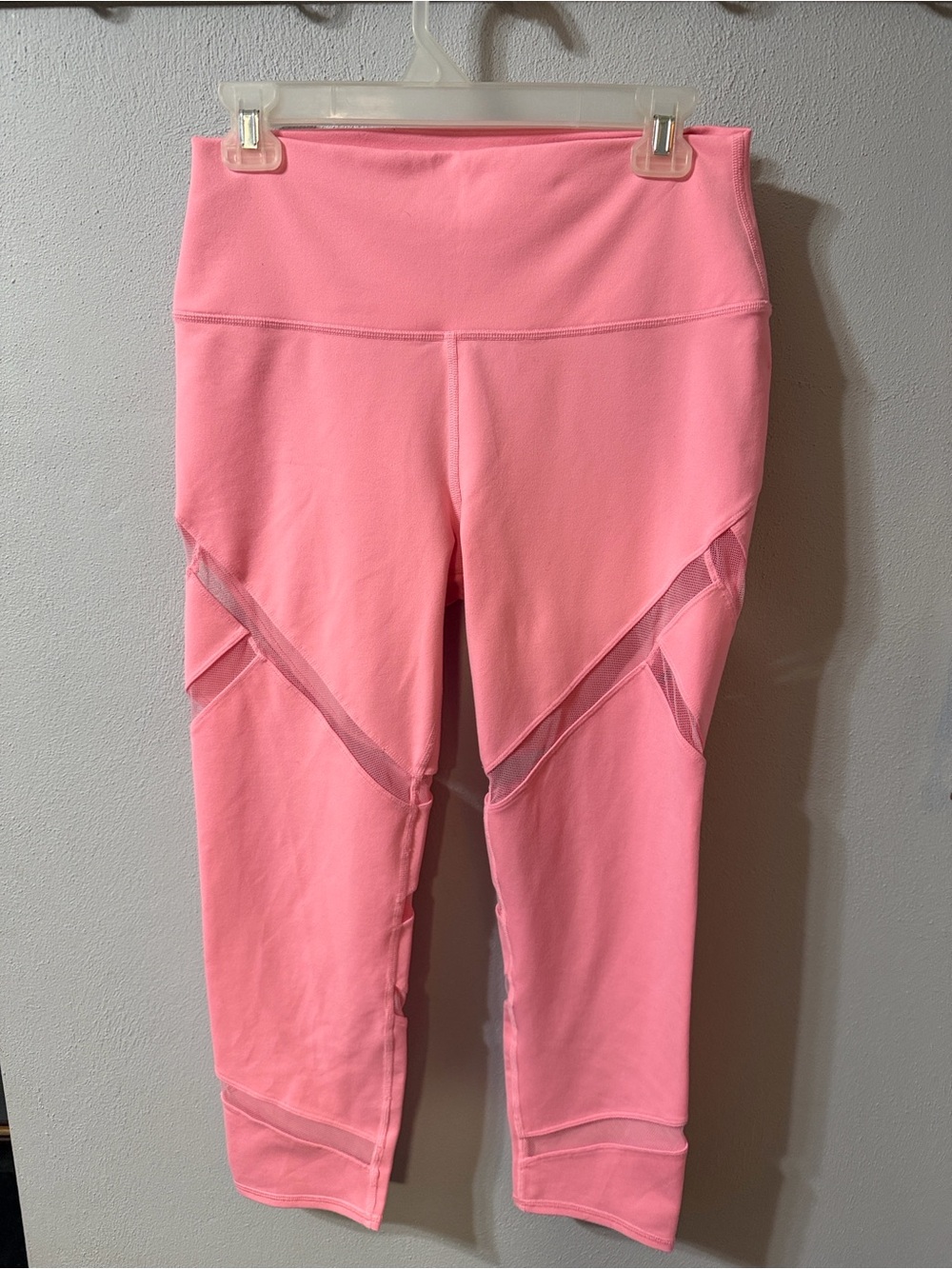 ALO Yoga Pink Mesh-Panel Active Leggings 23”